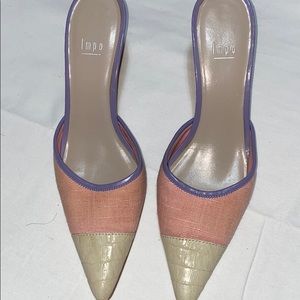 Pink and cream slides sandal.